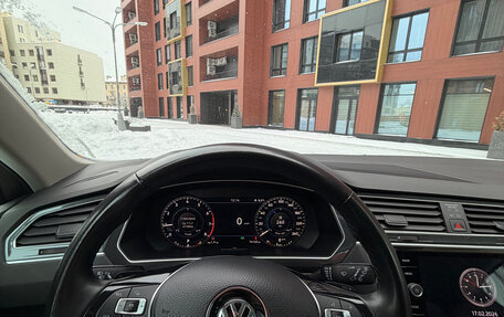 Volkswagen Tiguan II, 2018 год, 2 990 000 рублей, 19 фотография