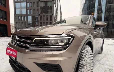 Volkswagen Tiguan II, 2018 год, 2 990 000 рублей, 16 фотография