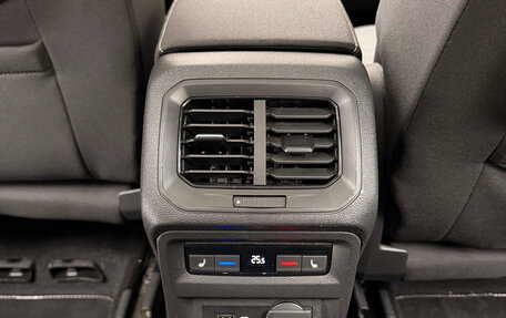 Volkswagen Tiguan II, 2018 год, 2 990 000 рублей, 29 фотография