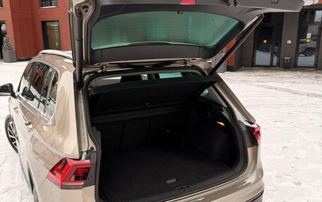 Volkswagen Tiguan II, 2018 год, 2 990 000 рублей, 34 фотография