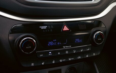 Hyundai Tucson III, 2017 год, 1 735 000 рублей, 16 фотография