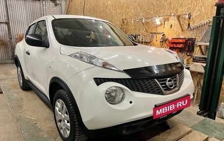 Nissan Juke II, 2013 год, 930 000 рублей, 2 фотография
