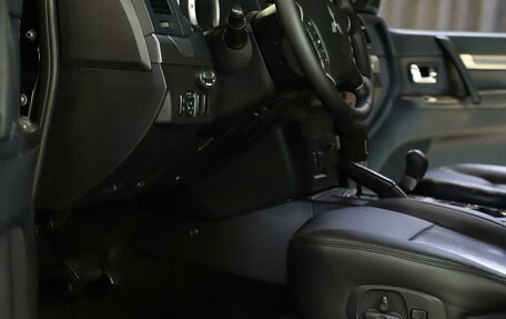 Mitsubishi Pajero IV, 2011 год, 1 799 000 рублей, 8 фотография