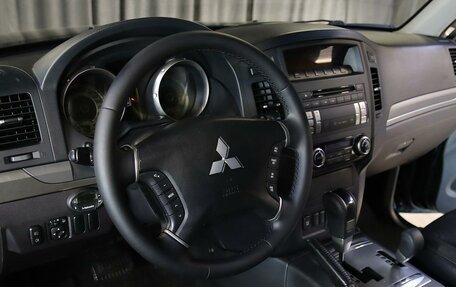 Mitsubishi Pajero IV, 2011 год, 1 799 000 рублей, 7 фотография