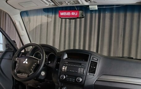 Mitsubishi Pajero IV, 2011 год, 1 799 000 рублей, 5 фотография