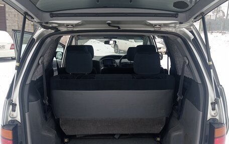 Toyota Estima III рестайлинг -2, 2000 год, 730 000 рублей, 13 фотография