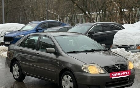 Toyota Corolla, 2004 год, 470 000 рублей, 3 фотография