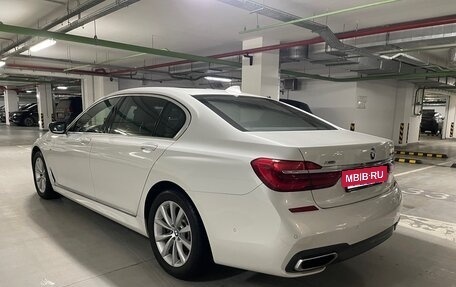 BMW 7 серия, 2015 год, 3 850 000 рублей, 6 фотография