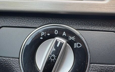 Mercedes-Benz E-Класс, 2009 год, 900 000 рублей, 11 фотография