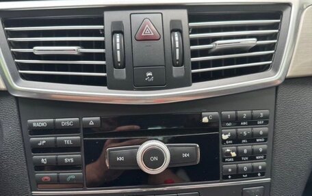 Mercedes-Benz E-Класс, 2009 год, 900 000 рублей, 12 фотография