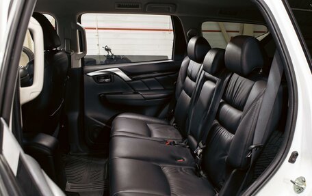 Mitsubishi Pajero Sport III рестайлинг, 2021 год, 3 265 000 рублей, 16 фотография