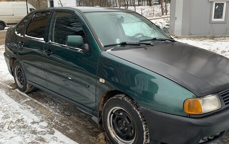 Volkswagen Polo III рестайлинг, 1997 год, 210 000 рублей, 1 фотография