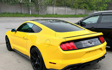 Ford Mustang VI рестайлинг, 2018 год, 3 190 000 рублей, 8 фотография