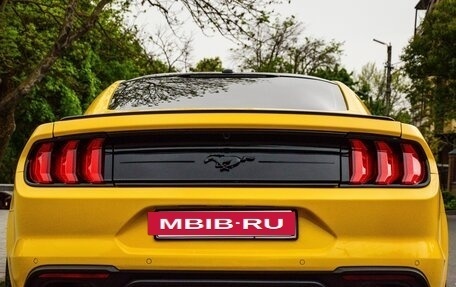 Ford Mustang VI рестайлинг, 2018 год, 3 190 000 рублей, 7 фотография