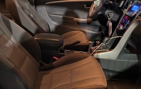 Hyundai i30 II рестайлинг, 2014 год, 950 000 рублей, 10 фотография