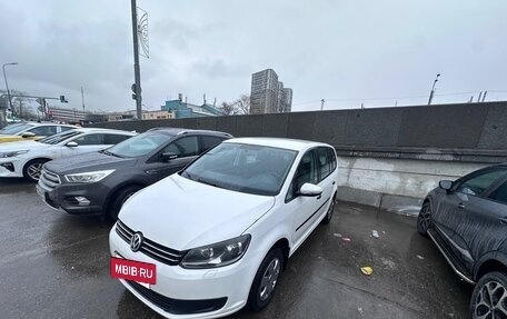 Volkswagen Touran III, 2010 год, 720 000 рублей, 5 фотография