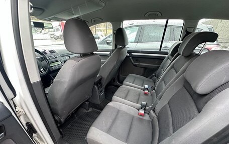 Volkswagen Touran III, 2010 год, 720 000 рублей, 11 фотография