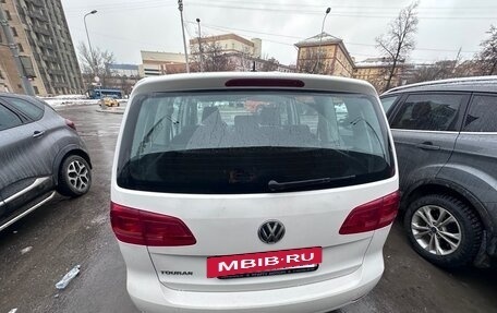 Volkswagen Touran III, 2010 год, 720 000 рублей, 8 фотография