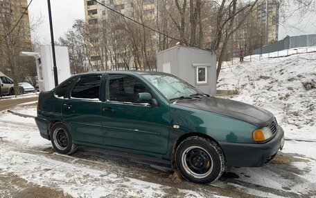 Volkswagen Polo III рестайлинг, 1997 год, 210 000 рублей, 2 фотография