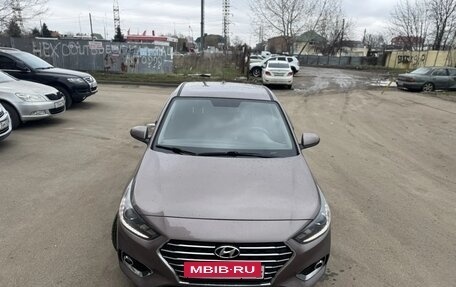 Hyundai Solaris II рестайлинг, 2018 год, 1 400 000 рублей, 4 фотография