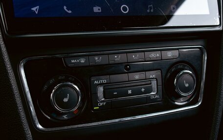 Skoda Superb III рестайлинг, 2014 год, 1 145 000 рублей, 15 фотография