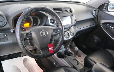 Toyota RAV4, 2011 год, 1 689 000 рублей, 12 фотография