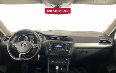 Volkswagen Tiguan II, 2017 год, 1 694 000 рублей, 16 фотография