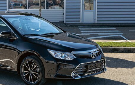 Toyota Camry, 2017 год, 1 895 000 рублей, 8 фотография