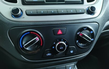 Hyundai Solaris II рестайлинг, 2020 год, 1 349 000 рублей, 17 фотография