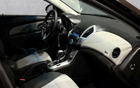 Chevrolet Cruze II, 2014 год, 820 000 рублей, 9 фотография