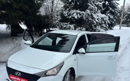 Hyundai Solaris II рестайлинг, 2020 год, 1 210 000 рублей, 17 фотография