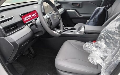 Toyota RAV4, 2025 год, 5 500 000 рублей, 11 фотография