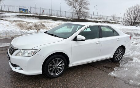 Toyota Camry, 2014 год, 1 399 000 рублей, 2 фотография