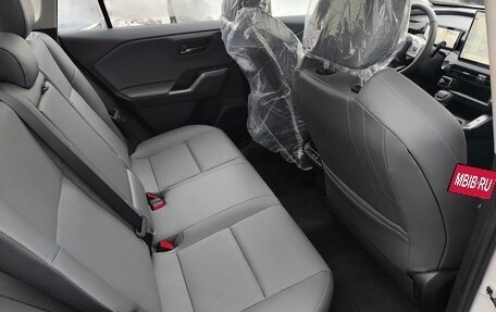 Toyota RAV4, 2025 год, 5 500 000 рублей, 26 фотография