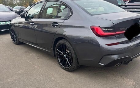 BMW 3 серия, 2019 год, 3 900 000 рублей, 4 фотография