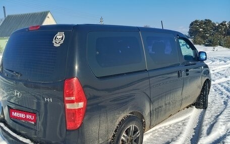 Hyundai H-1 II рестайлинг, 2011 год, 1 350 000 рублей, 3 фотография