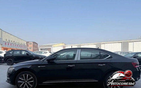 Skoda Superb, 2026 год, 2 700 000 рублей, 2 фотография