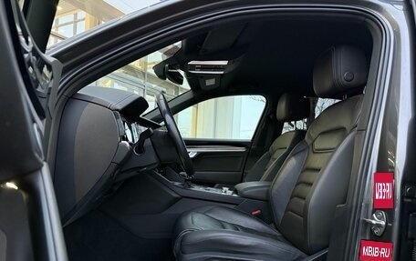 Volkswagen Touareg III, 2020 год, 4 430 000 рублей, 26 фотография