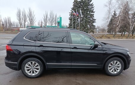 Volkswagen Tiguan II, 2018 год, 2 100 000 рублей, 7 фотография