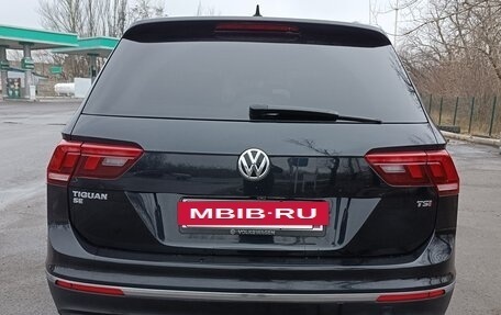 Volkswagen Tiguan II, 2018 год, 2 100 000 рублей, 5 фотография