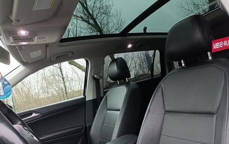 Volkswagen Tiguan II, 2018 год, 2 100 000 рублей, 9 фотография