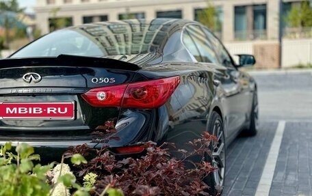 Infiniti Q50 I рестайлинг, 2014 год, 2 100 000 рублей, 2 фотография