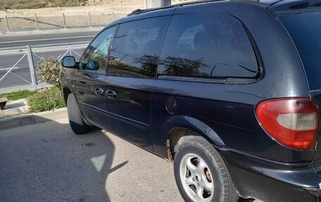 Chrysler Voyager IV, 2005 год, 500 000 рублей, 3 фотография