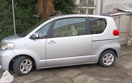 Toyota Porte II, 2006 год, 680 000 рублей, 3 фотография