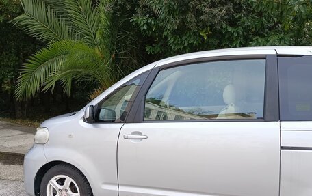 Toyota Porte II, 2006 год, 680 000 рублей, 7 фотография