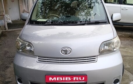Toyota Porte II, 2006 год, 680 000 рублей, 4 фотография