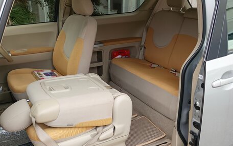 Toyota Porte II, 2006 год, 680 000 рублей, 11 фотография