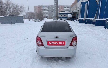 Chevrolet Aveo III, 2013 год, 700 000 рублей, 3 фотография