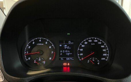 Hyundai Solaris II рестайлинг, 2021 год, 1 650 000 рублей, 11 фотография