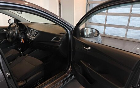 Hyundai Solaris II рестайлинг, 2021 год, 1 650 000 рублей, 27 фотография